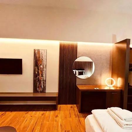 Akropolis Hotel