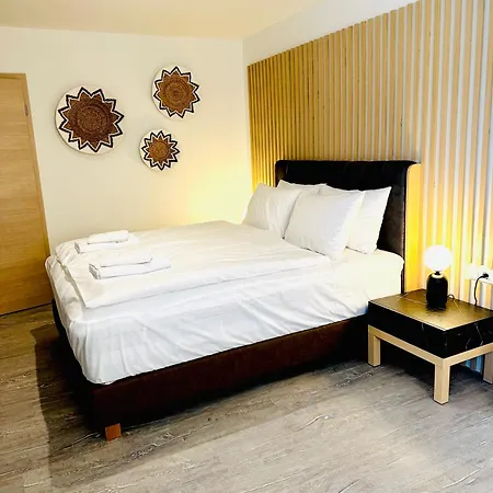 Hotel Akropolis 3*