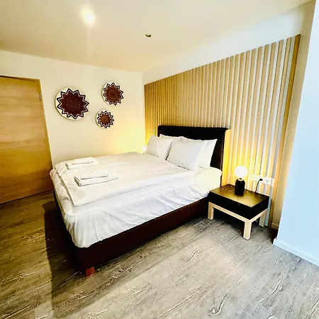 Akropolis 3*