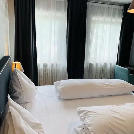 Akropolis Hotel 3*