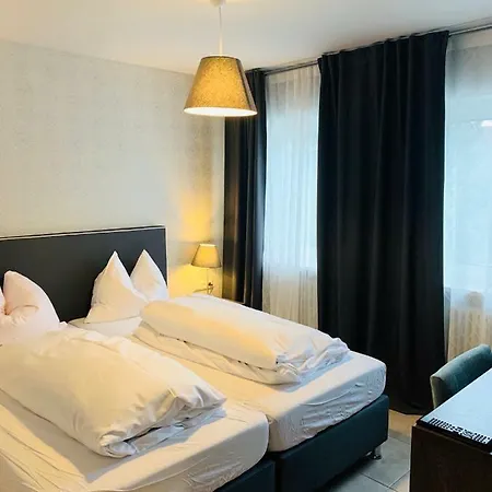 Akropolis 3*