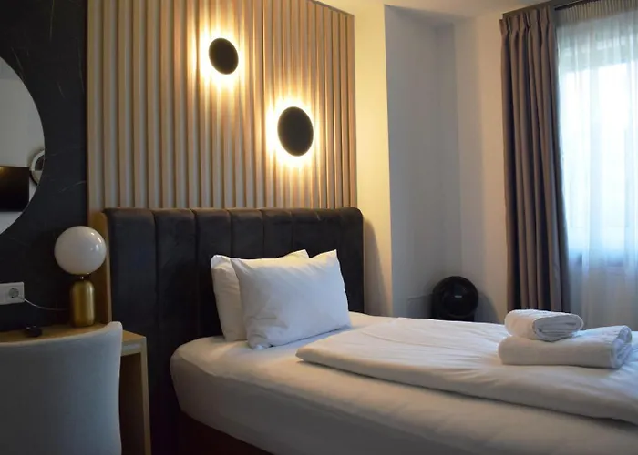 Akropolis Отель 3*