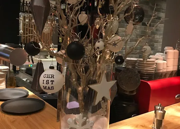 Отель Akropolis